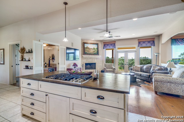 Image 12 of 39 For 203 Horseshoe Bend