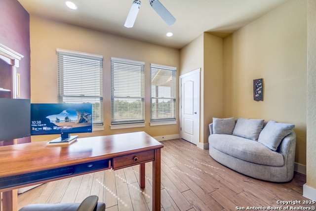 Image 17 of 39 For 203 Horseshoe Bend