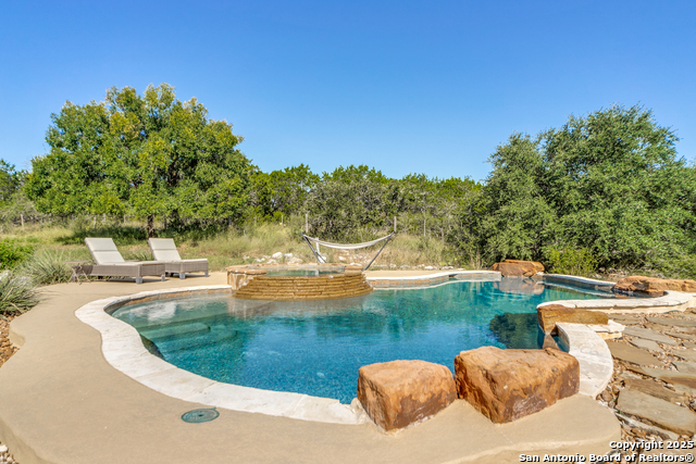 Image 36 of 39 For 203 Horseshoe Bend