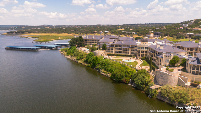 Listing photo id 16 for 3404 American  Apt 1201