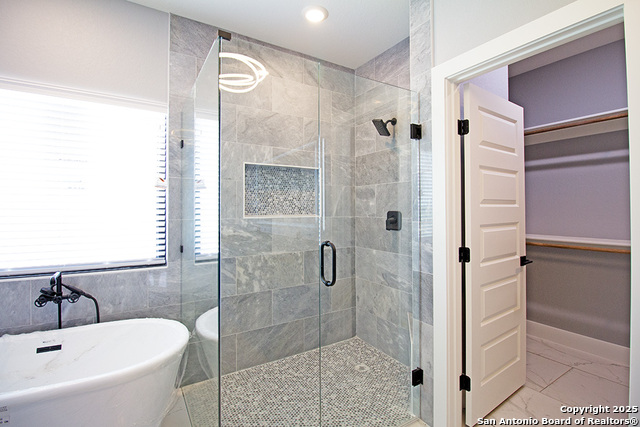 Listing photo id 13 for 792 Lake Valley