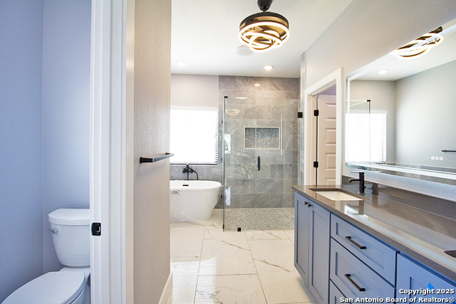 Listing photo id 16 for 792 Lake Valley