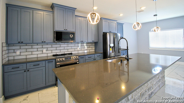 Listing photo id 22 for 792 Lake Valley