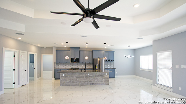 Listing photo id 27 for 792 Lake Valley
