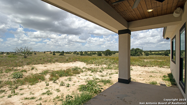 Listing photo id 38 for 792 Lake Valley