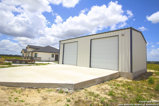 Listing photo id 6 for 792 Lake Valley