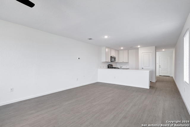 Listing photo id 9 for 3409 Hilts Trail