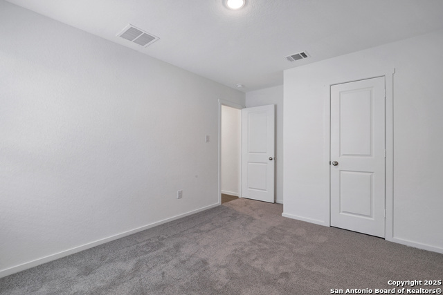 Listing photo id 18 for 3409 Hilts Trail