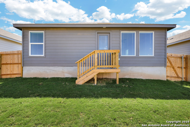Listing photo id 25 for 3409 Hilts Trail