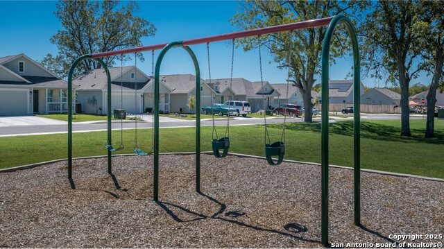 Listing photo id 27 for 3409 Hilts Trail
