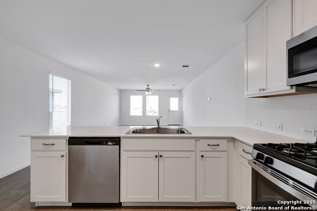 Listing photo id 4 for 3409 Hilts Trail