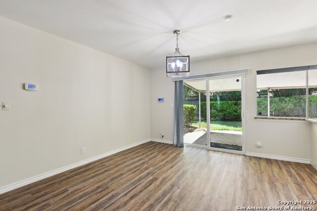 Image 14 of 41 For 6630 Spring Hollow