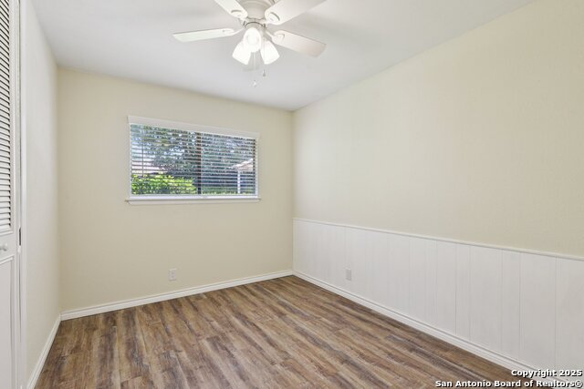 Image 22 of 41 For 6630 Spring Hollow