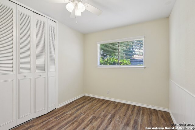 Image 23 of 41 For 6630 Spring Hollow