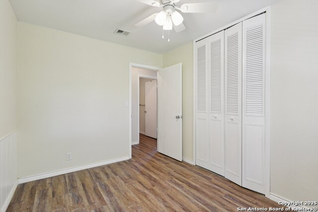 Image 24 of 41 For 6630 Spring Hollow