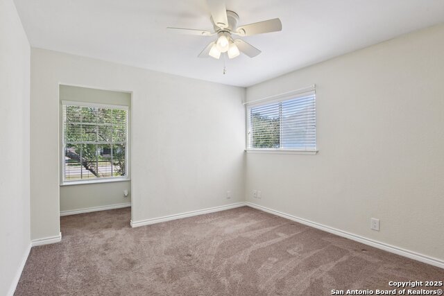 Image 29 of 41 For 6630 Spring Hollow