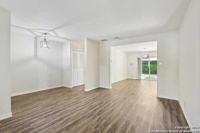 Image 36 of 41 For 6630 Spring Hollow