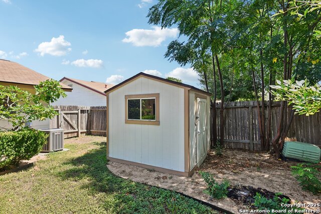 Image 41 of 41 For 6630 Spring Hollow