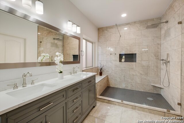 Image 15 of 28 For 20615 Wild Springs