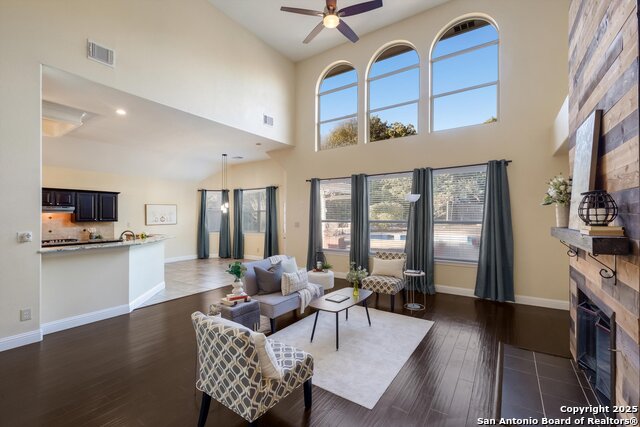 Image 4 of 28 For 20615 Wild Springs