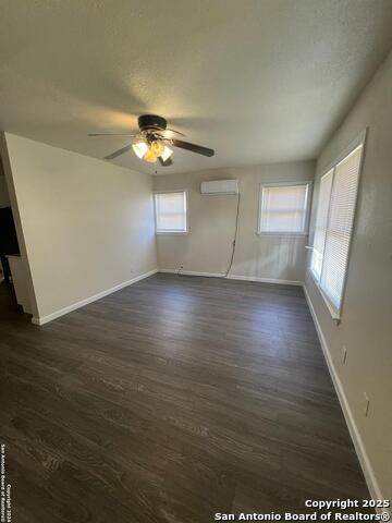 Image 3 of 8 For 1714 Center  