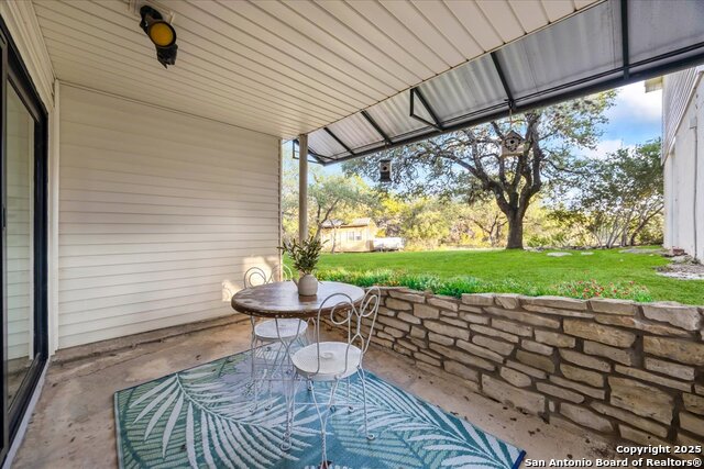 Image 18 of 76 For 4250 Tanglewood Trail