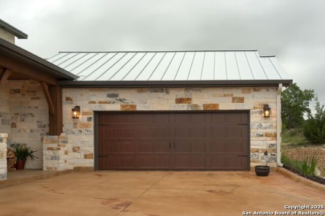 Image 4 of 11 For 339 Valley Lodge