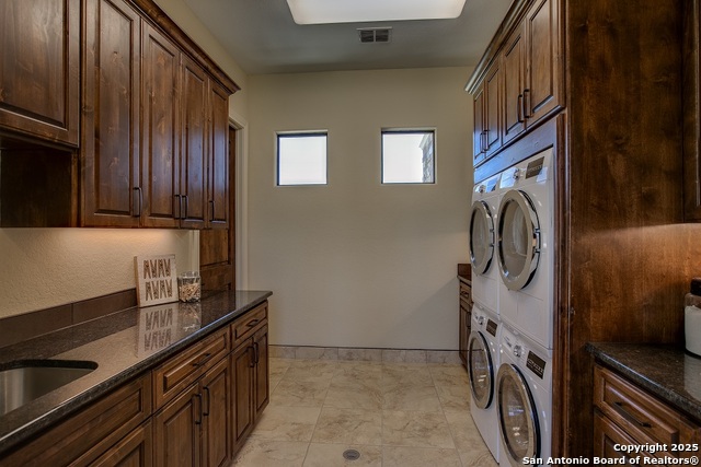 Image 9 of 11 For 339 Valley Lodge