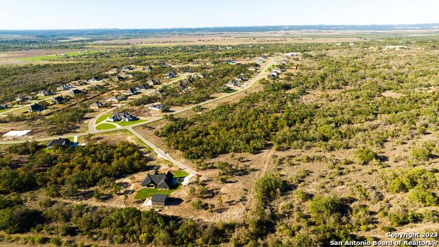 Image 6 of 17 For Lot 20 Stone Loop