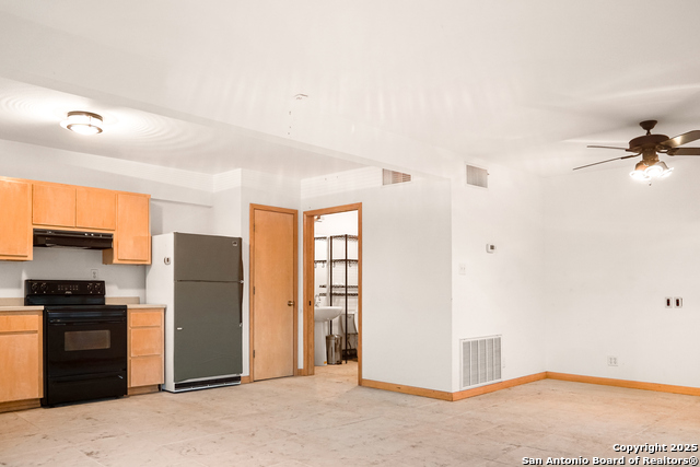 Image 25 of 29 For 134 Rockhill