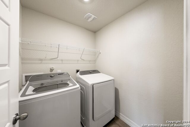 Listing photo id 26 for 10410 Pecan Crst