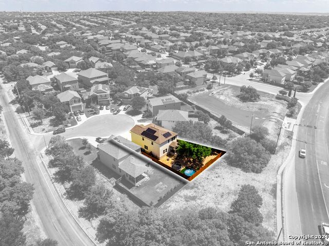 Listing photo id 38 for 10410 Pecan Crst