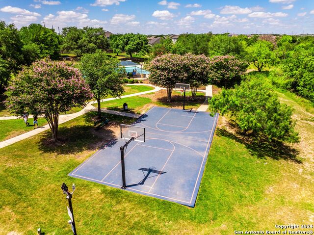 Listing photo id 48 for 10410 Pecan Crst