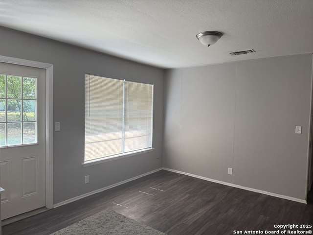 Image 3 of 5 For 7822 Mountain Frst