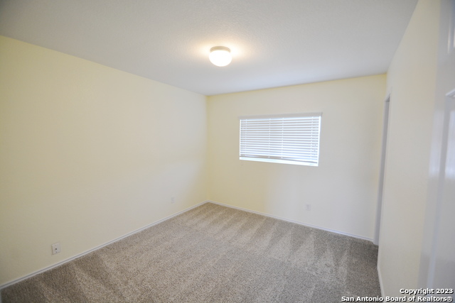 Image 16 of 17 For 3806 Flyer Vista