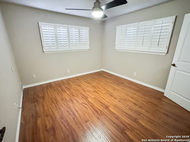 Image 12 of 45 For 28220 Bonn Mountain