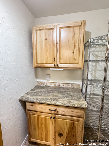 Image 26 of 45 For 28220 Bonn Mountain