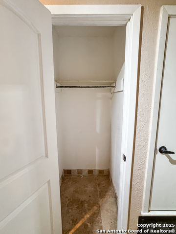 Image 34 of 45 For 28220 Bonn Mountain