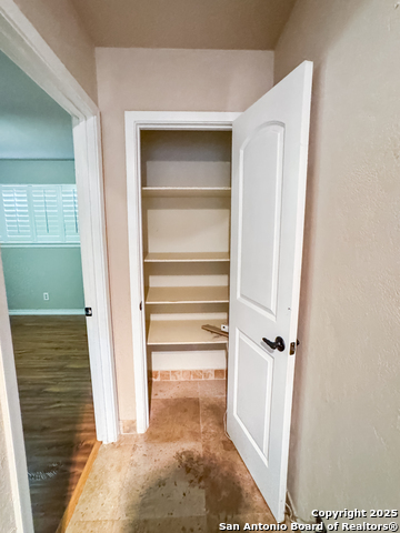 Image 39 of 45 For 28220 Bonn Mountain