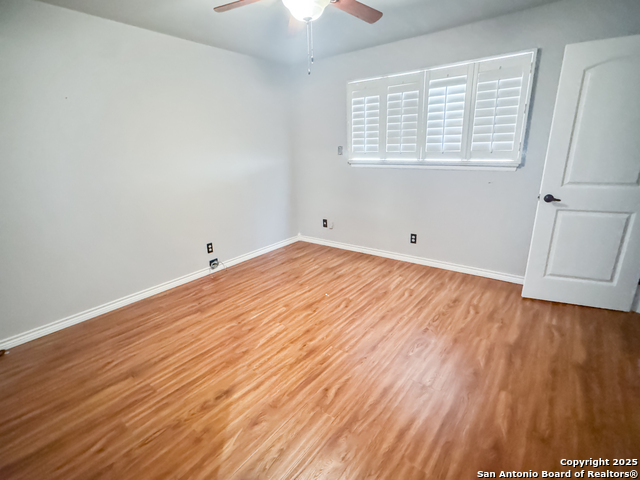 Image 6 of 45 For 28220 Bonn Mountain