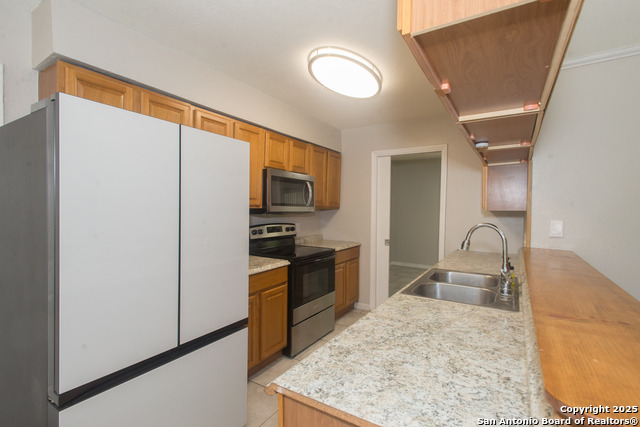 Image 17 of 28 For 7103 Forest Mont