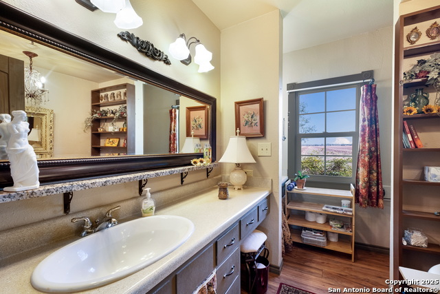 Listing photo id 8 for 141 County Road 454