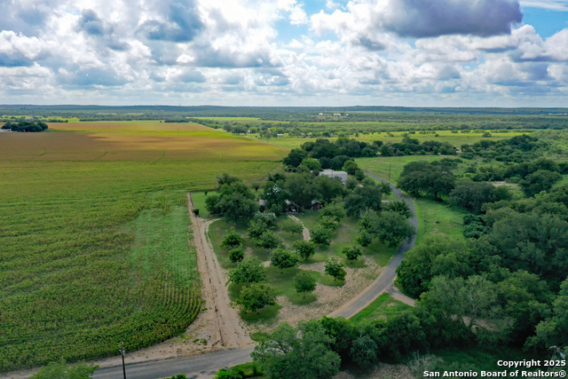 Listing photo id 14 for 141 County Road 454