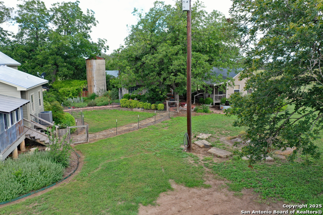 Listing photo id 19 for 141 County Road 454