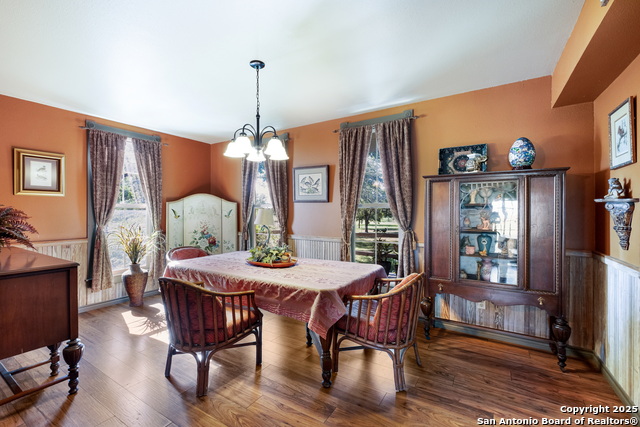 Listing photo id 4 for 141 County Road 454