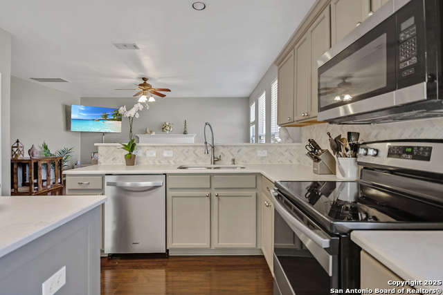 Image 21 of 37 For 2219 Cardigan Hill