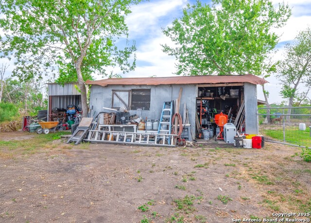 Listing photo id 40 for 6147 Pfeil Rd, Lot 1