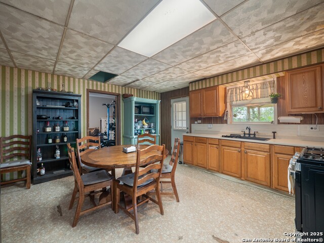 Listing photo id 8 for 6147 Pfeil Rd, Lot 1