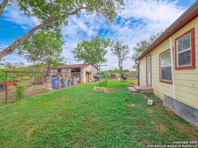 Listing photo id 24 for 6147 Pfeil Rd, Lot 1