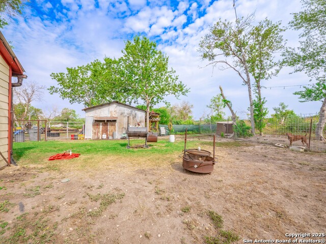Listing photo id 31 for 6147 Pfeil Rd, Lot 1
